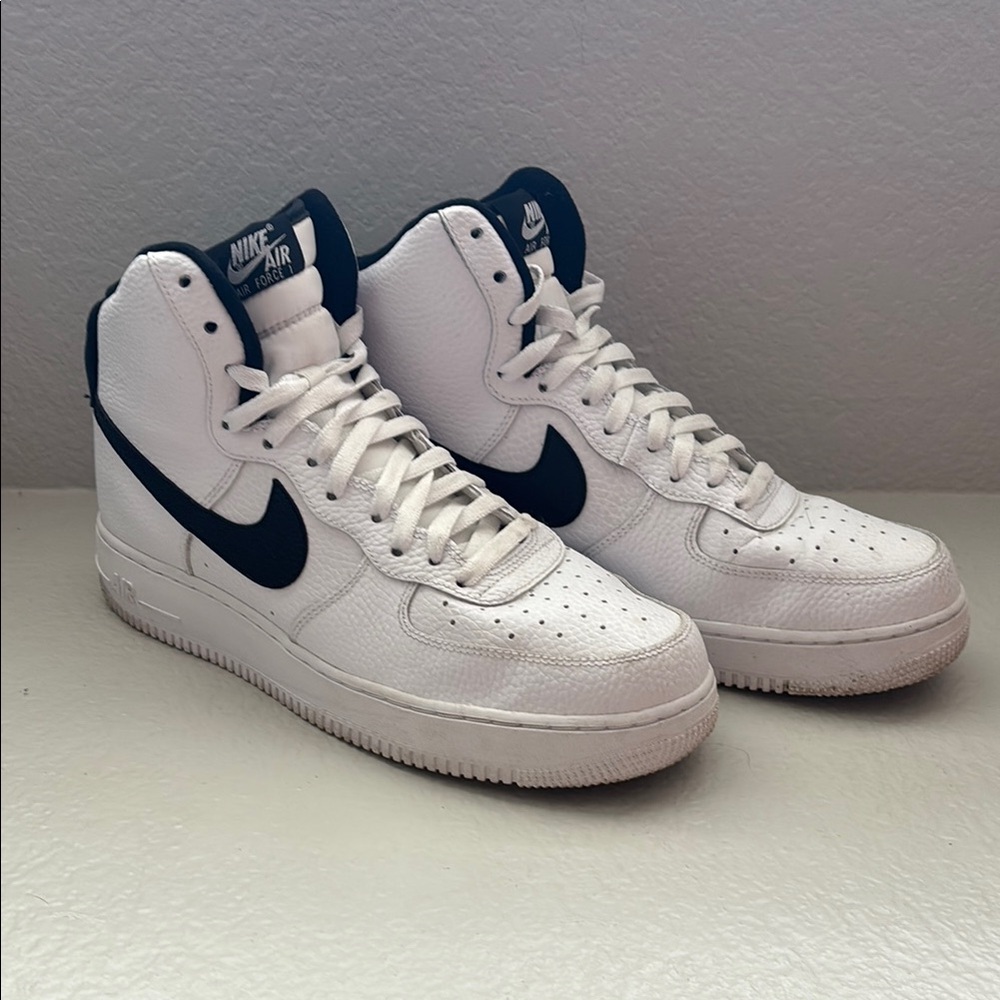 NIKE Air Force 1 High Top Sneakers